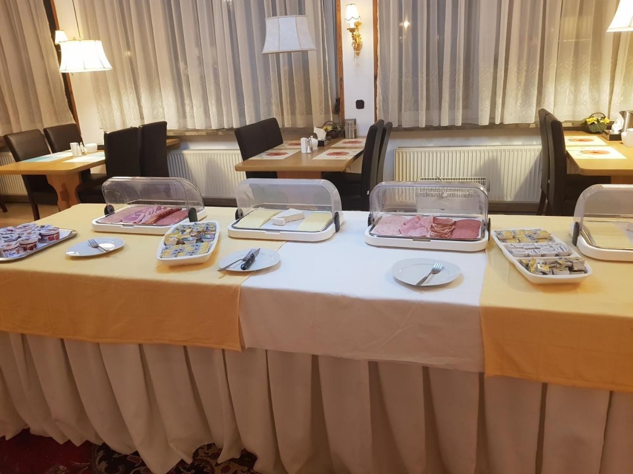 Hotel Hafez バート・ザルツフレン エクステリア 写真