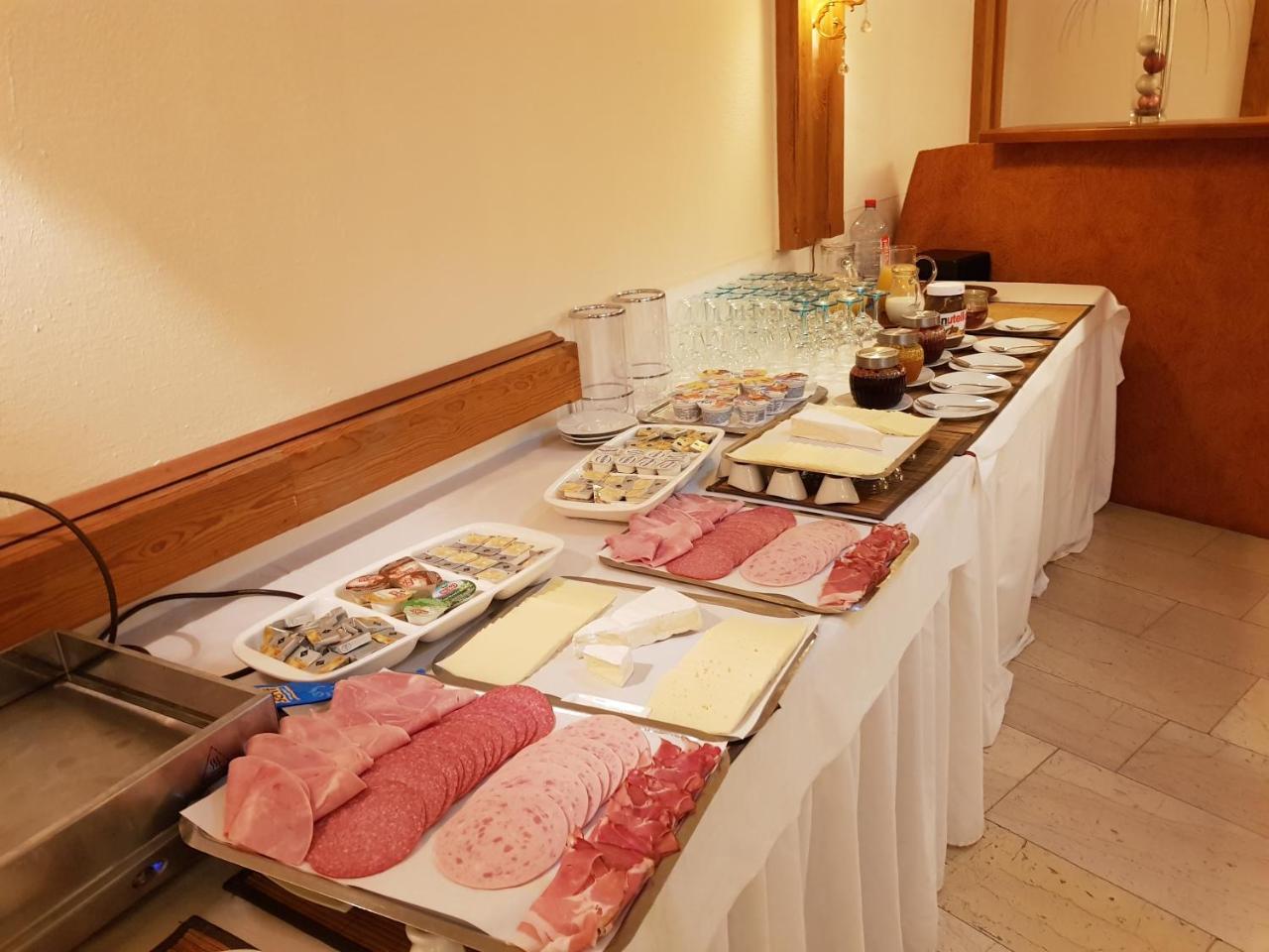 Hotel Hafez バート・ザルツフレン エクステリア 写真
